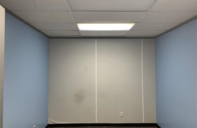 8296 E 12 Mile Gallery 3