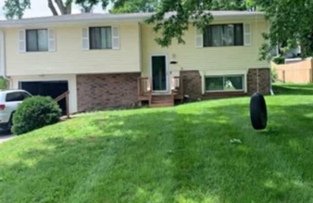 7104 N. 50th Ave. - 7104 North 50th Avenue, Omaha, NE 68152