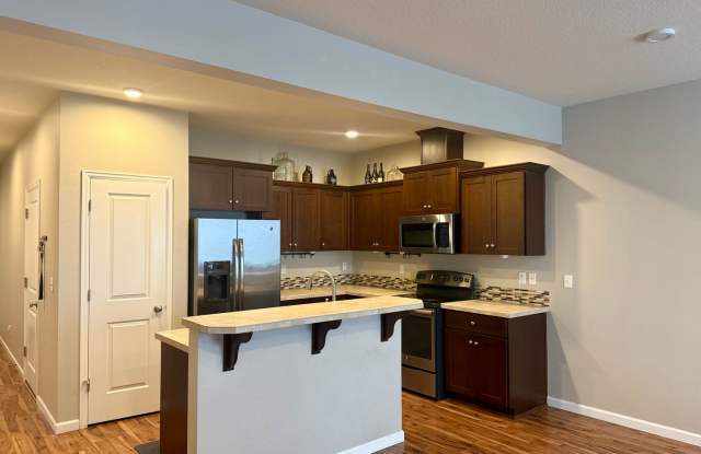 Lovely 3 bedroom/2.5 Bath Townhouse photos photos
