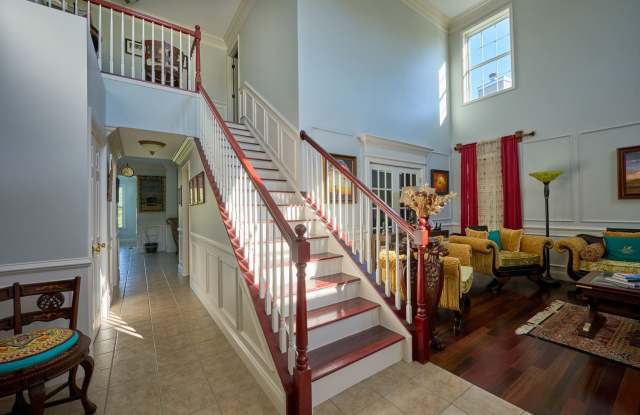 321 Rogers Way Gallery 2