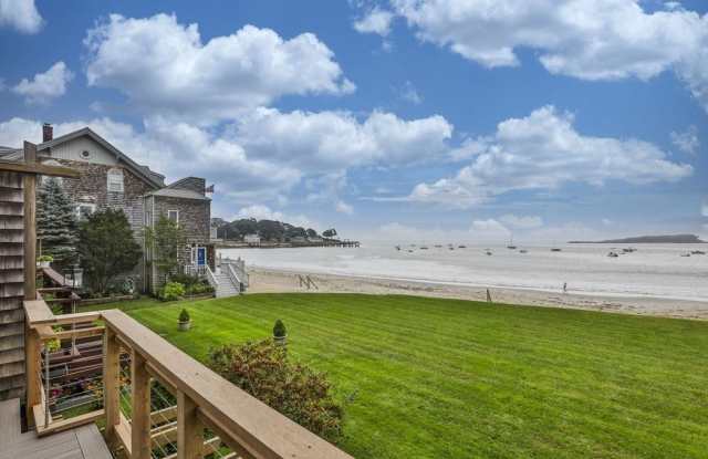 45 Raymond Street unit: 7 photos photos