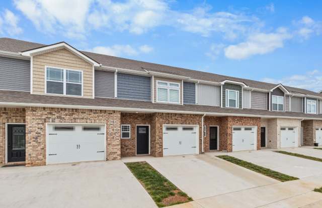 2 Bedroom Condo For Rent With Community Swimming Pool! Gallery 3