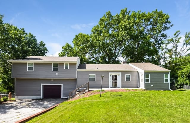 10107 East 96th Street - 10107 East 96th Street, Kansas City, MO 64134