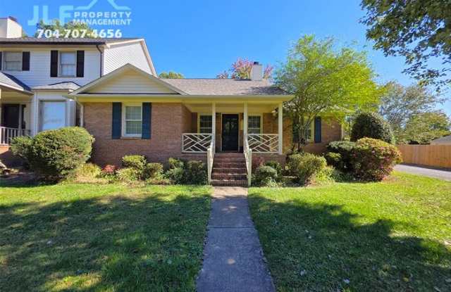 628 Breckenridge Road Gallery 1