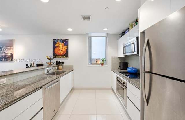 1050 Brickell Ave cu-1002, Miami, FL 33131 Gallery 1