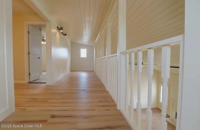 746 IRONWOOD DRIVE SE photos photos