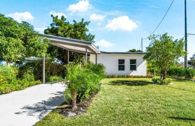 4400 Greenwood Avenue photos photos