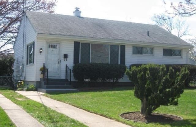 1629 Rockville Pike - 1629 Rockville Pike, Rockville, MD 20852