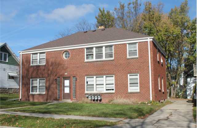 Location and Value! Cozy 1 and 2-Bedroom Apartment Building in Wauwatosa photos photos Location and Value! Cozy 1 and 2-Bedroom Apartment Building in Wauwatosa photos photos