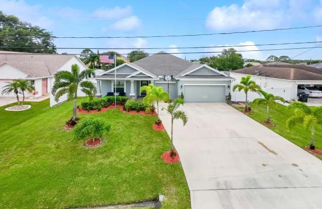343 SE Fisk Road photos photos
