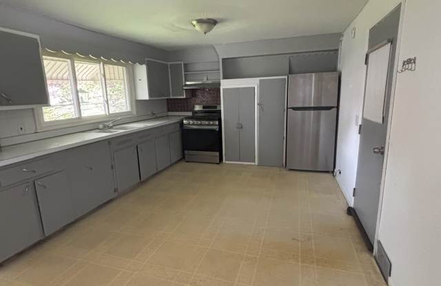 250 Jordan Avenue photos photos
