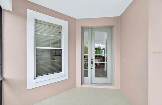209 SELA COVE Circle Gallery 2