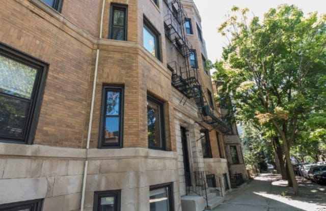 853 West Lill Avenue - 853 West Lill Avenue, Chicago, IL 60614