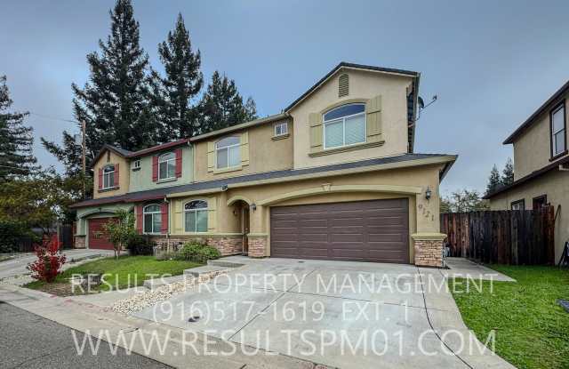 Beautiful 3 Bedroom 3 Bath! photos photos