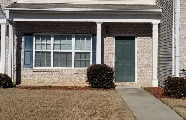 8310 Oakley Circle - 8310 Oakly Court, Union City, GA 30291