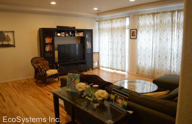 4880 Cathay Ct Gallery 4