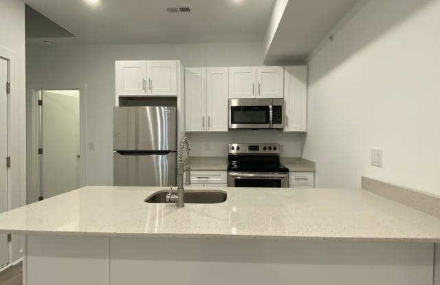 667 North 52nd StreetUnit 3 photos photos