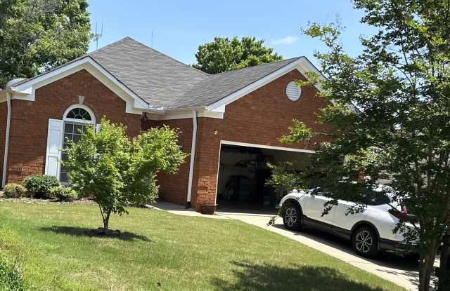 713 Rockford Circle photos photos