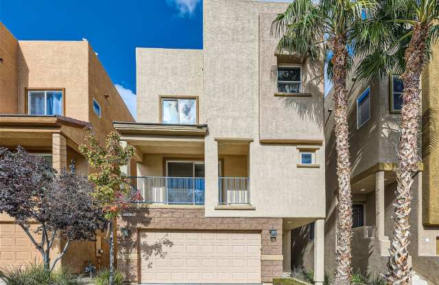 STUNNING 3 Story home with ROOF TOP DECK in Mountains Edge! photos photos STUNNING 3 Story home with ROOF TOP DECK in Mountains Edge! photos photos