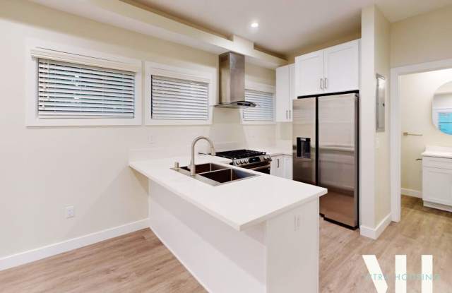 Gorgeous Brand New Five Bed Right Next to USC Campus! photos photos Gorgeous Brand New Five Bed Right Next to USC Campus! photos photos