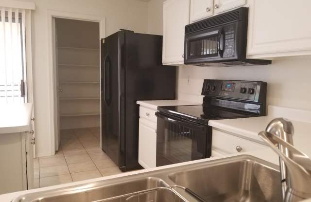 5036 E ROY ROGERS Road Gallery 3