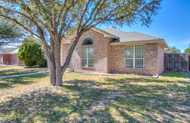 BEAUTIFUL 3 Bedroom 2 Bath home COMING SOON! Gallery 3