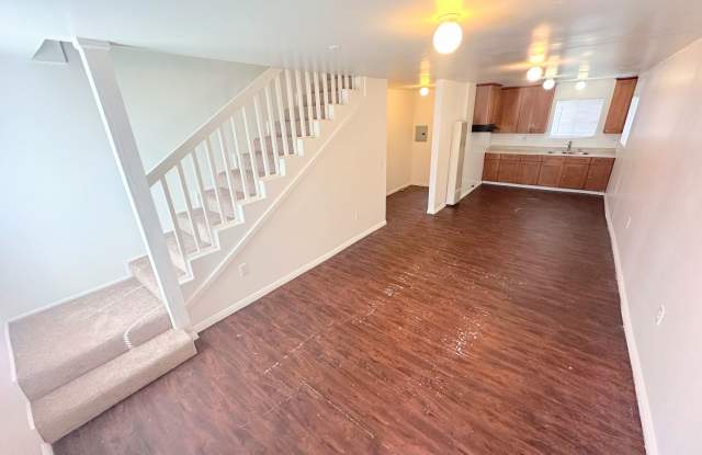 2-Story Townhome with parking, in unit laundry hookups, 2bd/1.5ba! photos photos