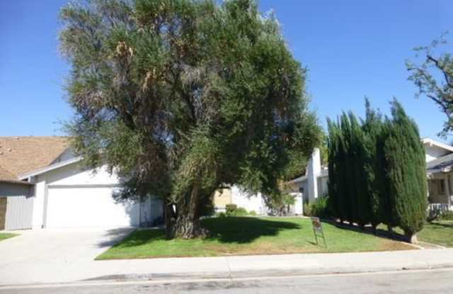 Tempo Tract Community 3 Bedroom Rental Home in Valencia! photos photos