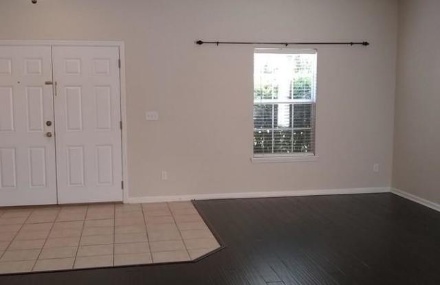 8641 Longford Road Gallery 3
