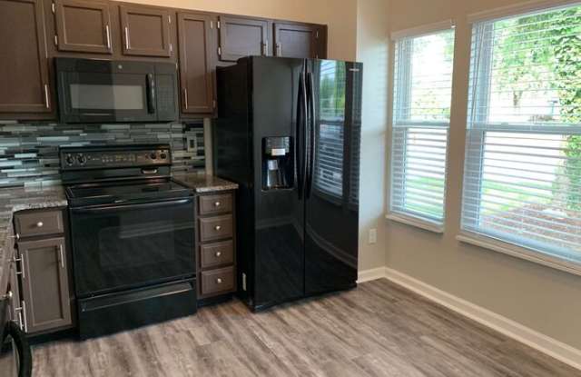 17733 Cedarbrook Drive Gallery 3