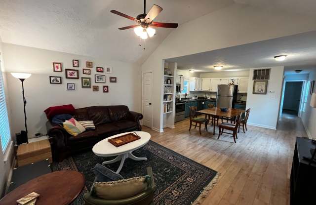 FURNISHED 2-BED w/OFFICE IN SHELBY PARK photos photos