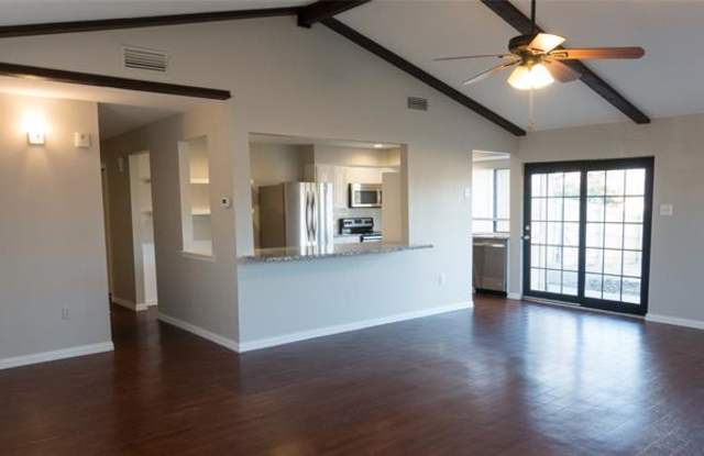 2127 Rockwood Drive Gallery 3
