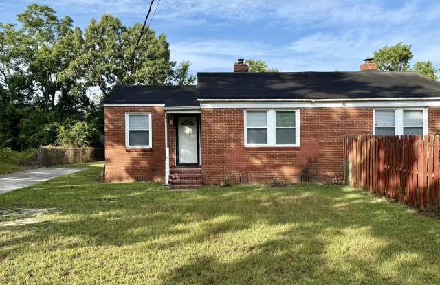 2550 Lyman St photos photos