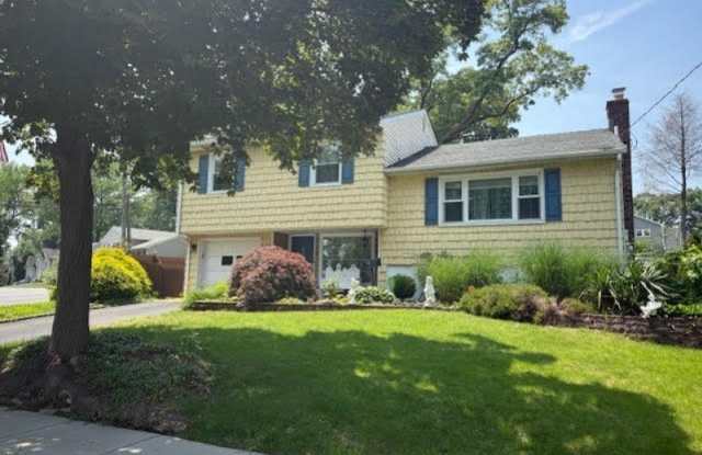 302 Foxwood Rd photos photos