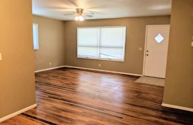 9462 Spencer St - 9462 Spencer Street, Omaha, NE 68134