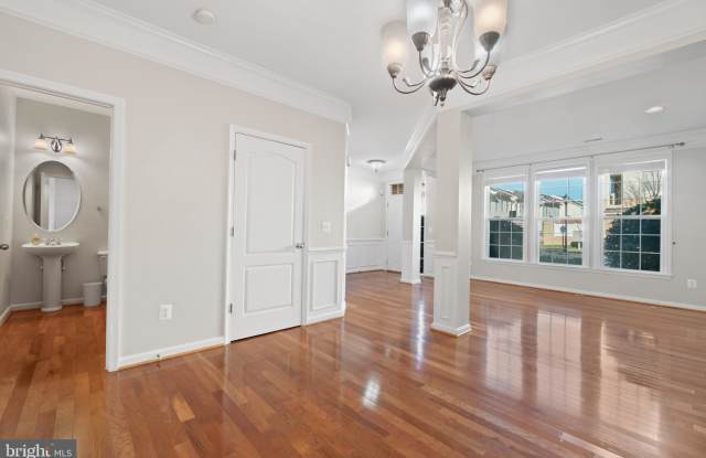 19485 PROMENADE DRIVE Gallery 3