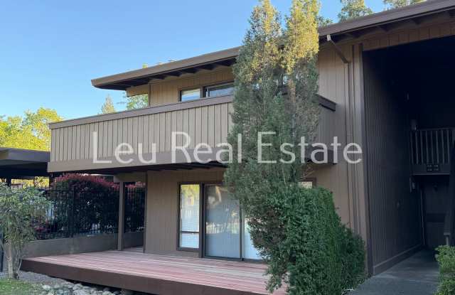 1007 Fulton Ave photos photos