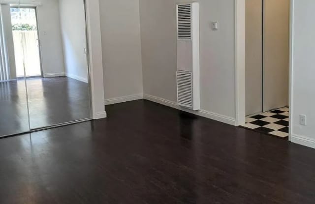 1217 Amherst Avenue photos photos