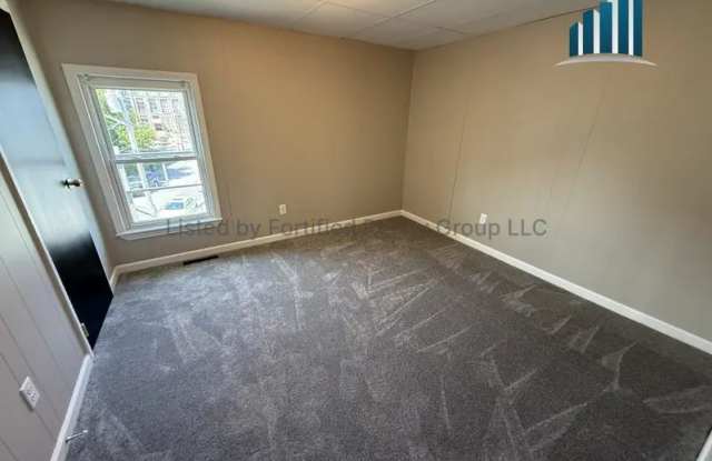 85 Massasoit St photos photos
