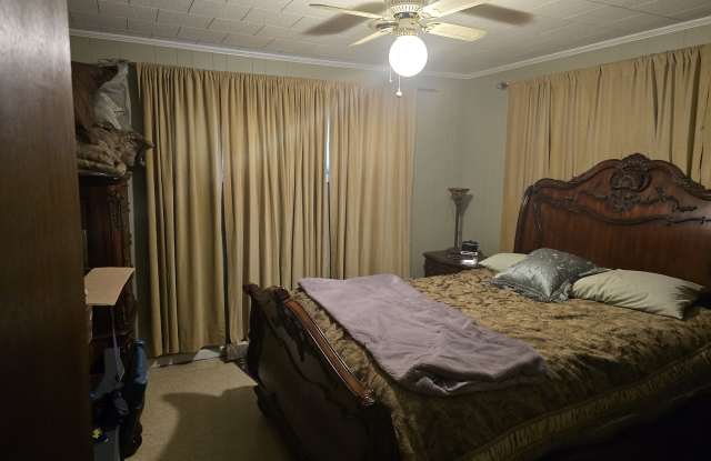 204 Swan Avenue - 204 Swan Avenue, Houma, LA 70363