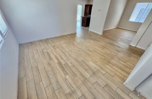 4972 W Moberly Avenue Gallery 3
