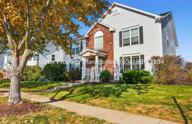 Spacious Townhome with Modern Comforts in O'Fallon, MO Gallery 4