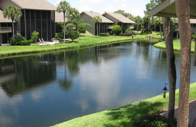 243 DEER RUN LN - 243 Deer Run Lane, Sawgrass, FL 32082