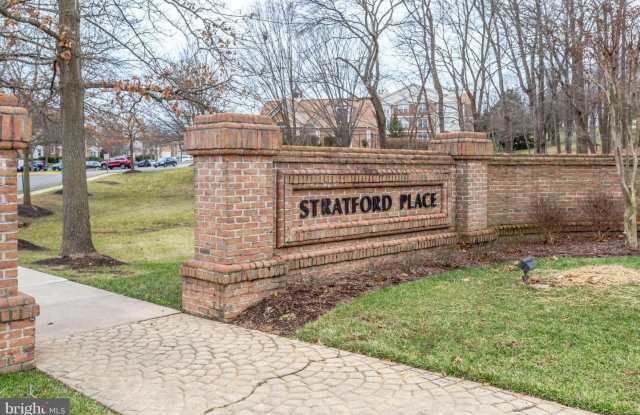 7402 ROUDSBY CT - 7402 Roudsby Court, Kingstowne, VA 22315