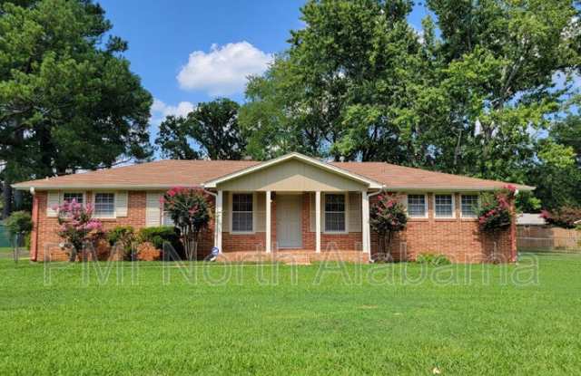 6408 Robinhood Ln NW - 6408 Robinhood Lane Northwest, Huntsville, AL 35806