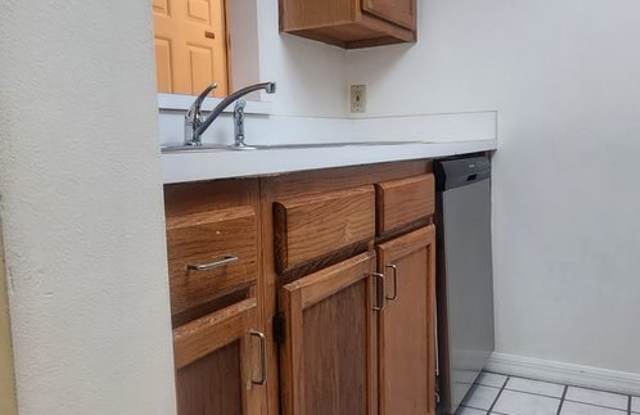 2/2 townhome in Rockwood Villas Gallery 4