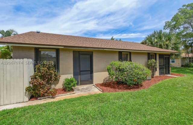 206 SE 1st Cir Gallery 3