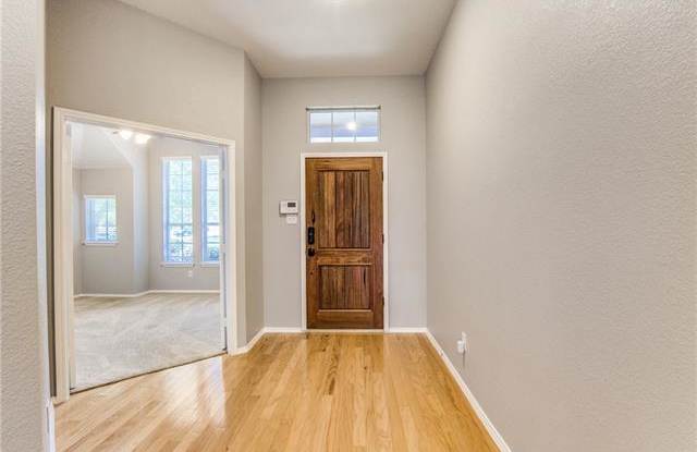 6820 Woodcrest Lane Gallery 4