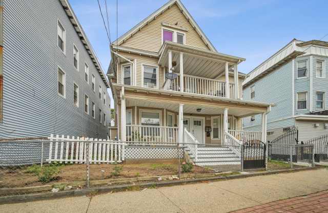 1119 Stratford Avenue photos photos