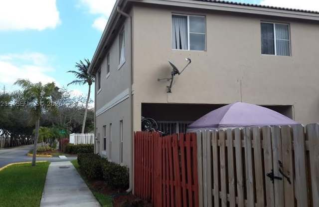 16620 NW 72nd Ct Gallery 4